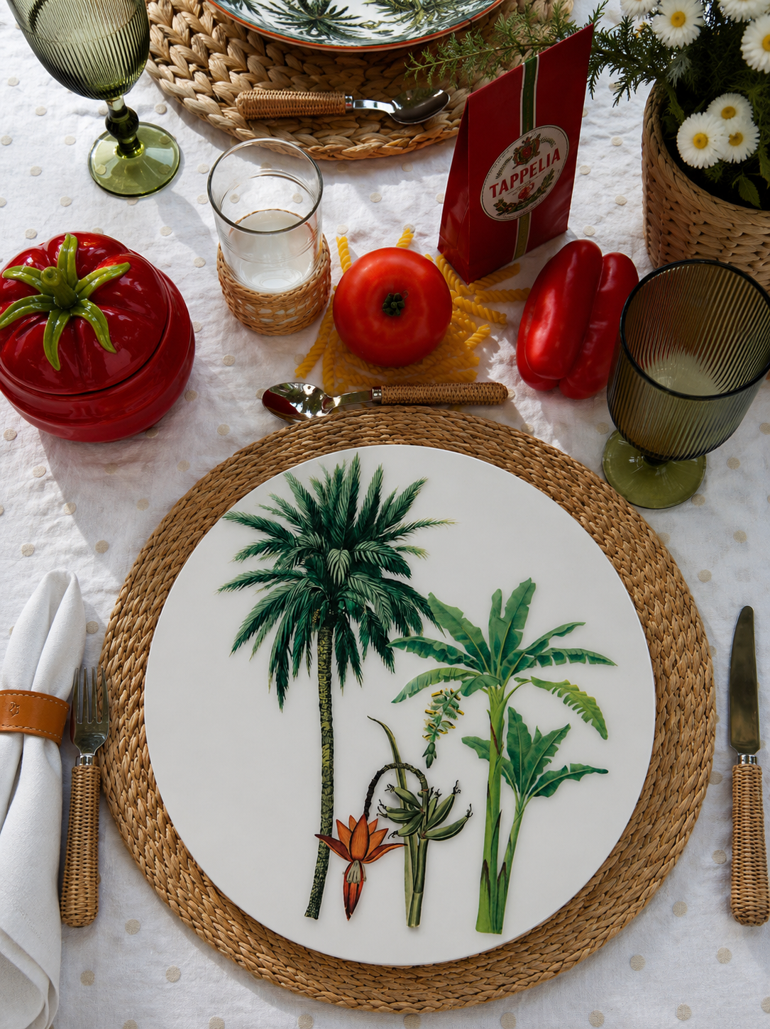 Botanical Tropical Palms Round Placemats | Tropical Elegance Collection