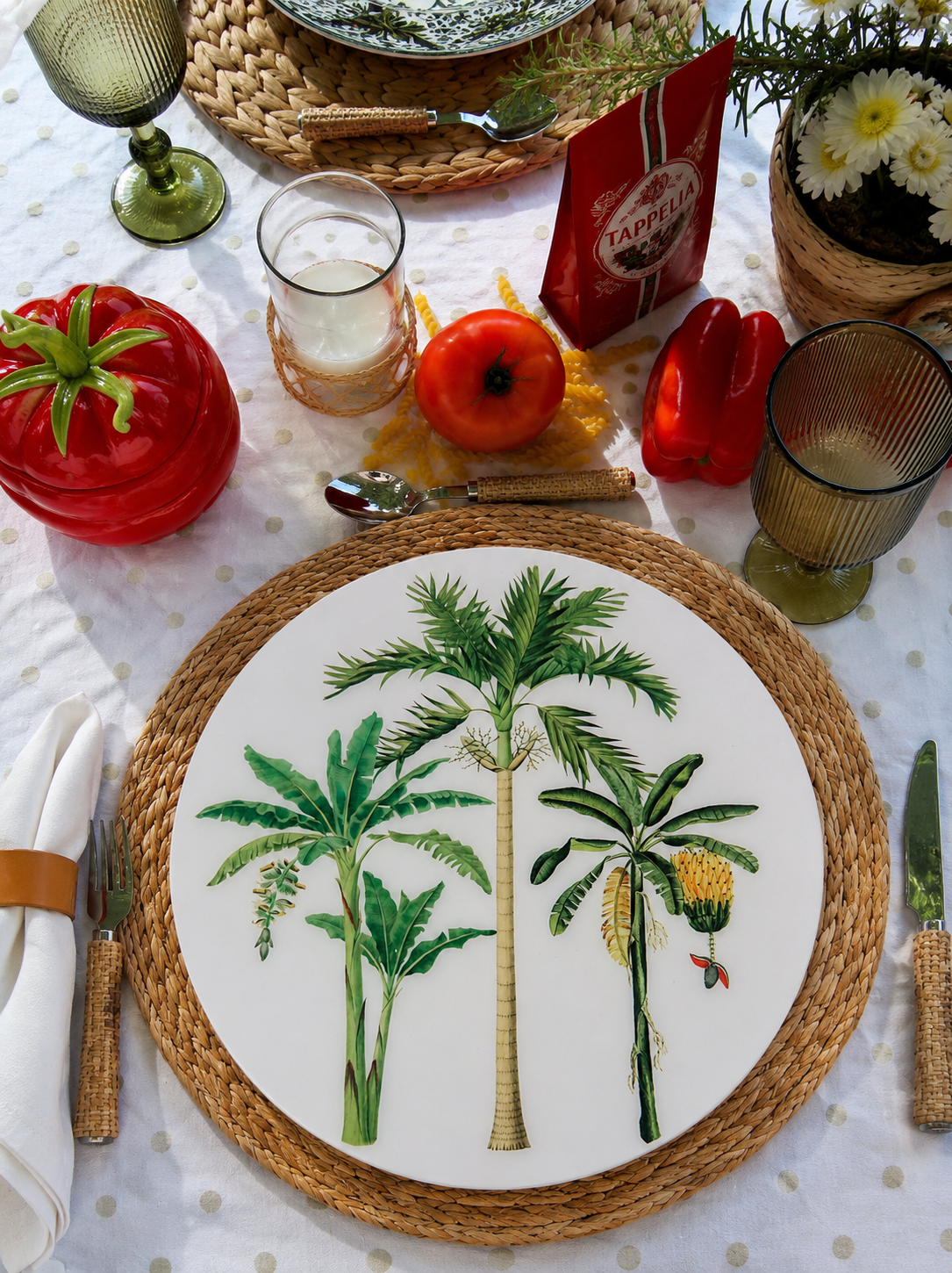 Botanical Tropical Palms Round Placemats | Tropical Elegance Collection